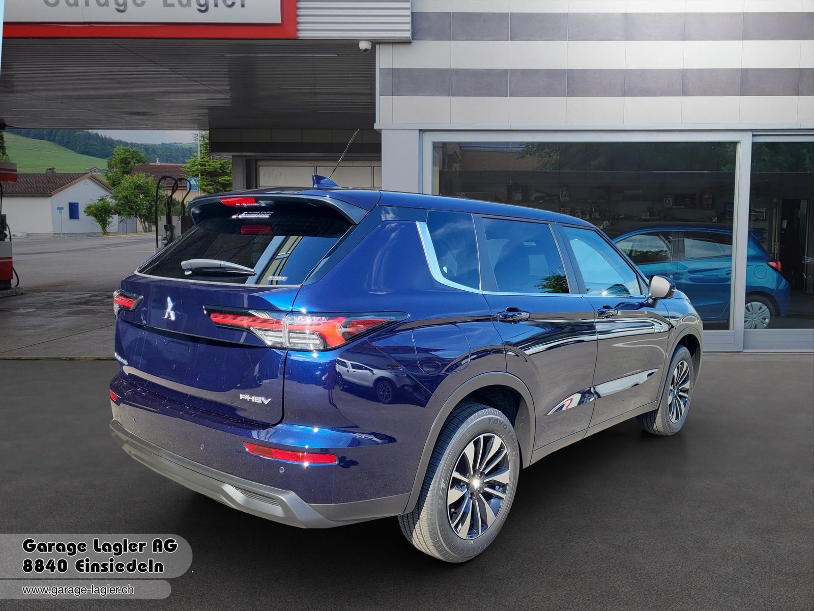 MITSUBISHI Outlander 2.4 PHEV Invite 4x4, Plug-in-Hybrid Petrol/Electric, Ex-demonstrator, Automatic - 6