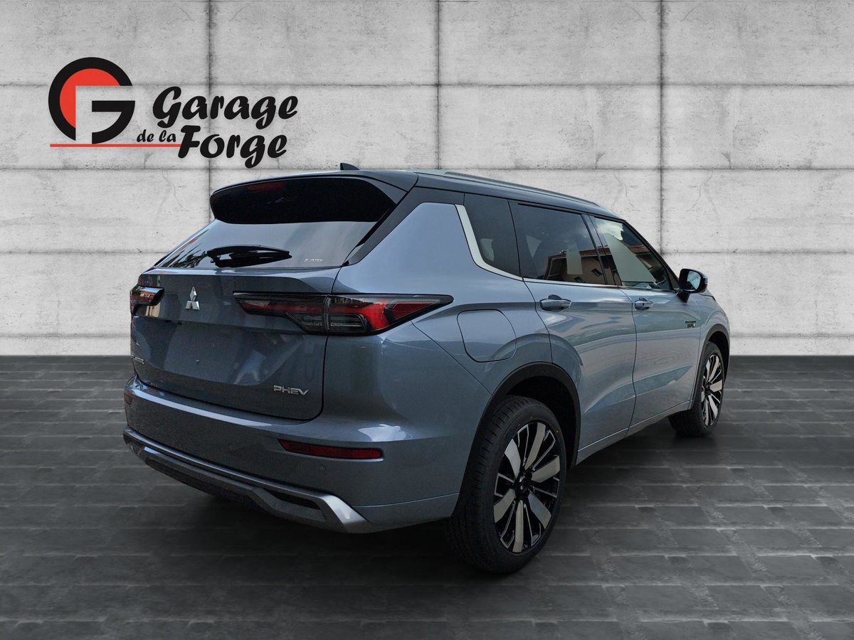 MITSUBISHI Outlander 2.4 PHEV Instyle 4x4, Plug-in-Hybrid Benzina/Elettrica, Auto dimostrativa, Automatico - 4