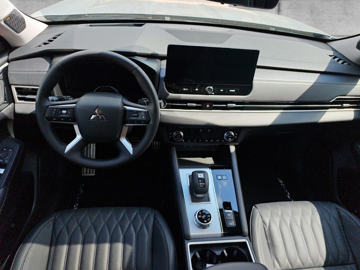 MITSUBISHI Outlander 2.4 PHEV Instyle 4x4, Plug-in-Hybrid Benzina/Elettrica, Auto dimostrativa, Automatico - 7