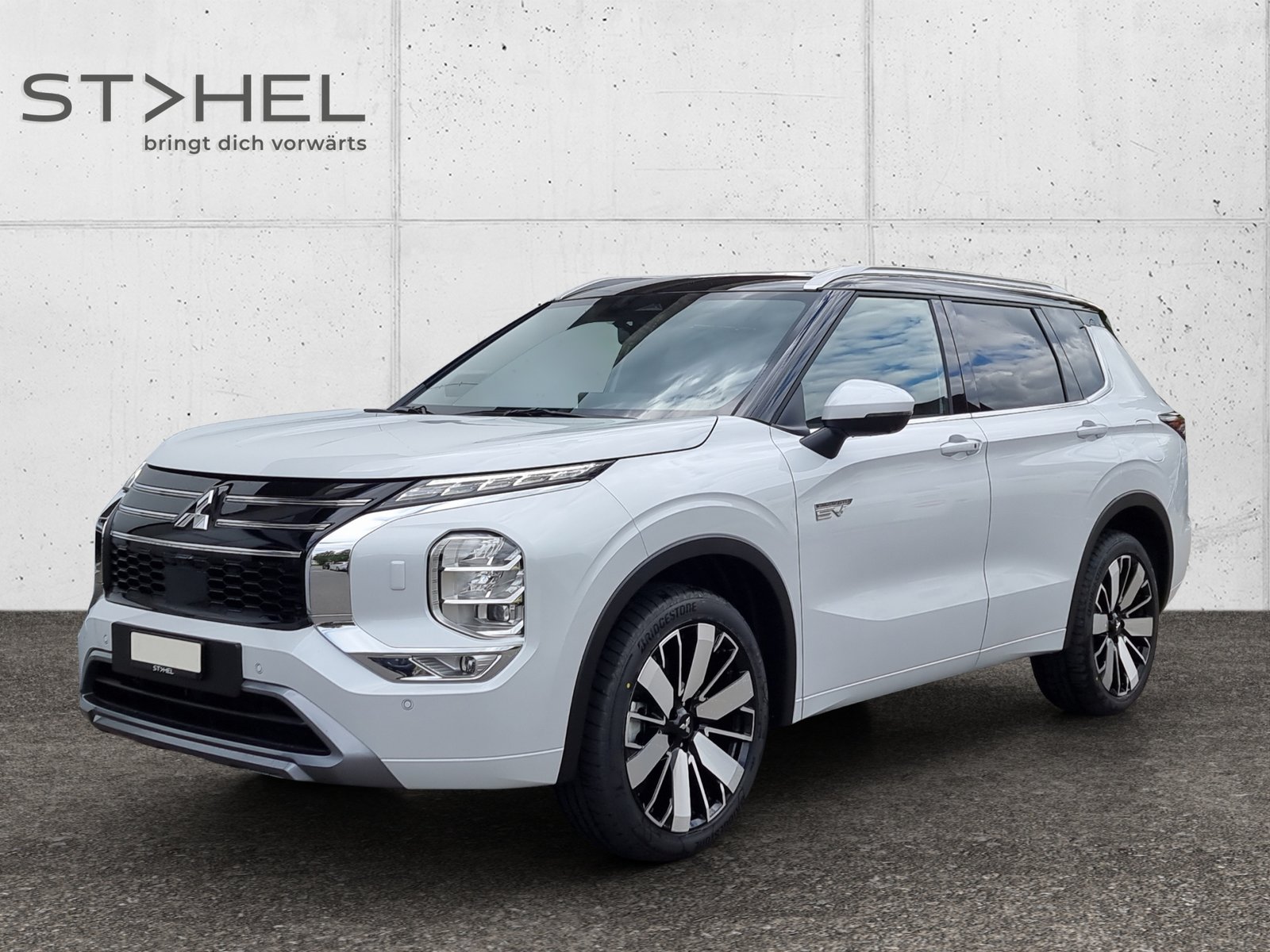 MITSUBISHI Outlander 2.4 PHEV Instyle 4x4, Plug-in-Hybrid Benzina/Elettrica, Auto dimostrativa, Automatico