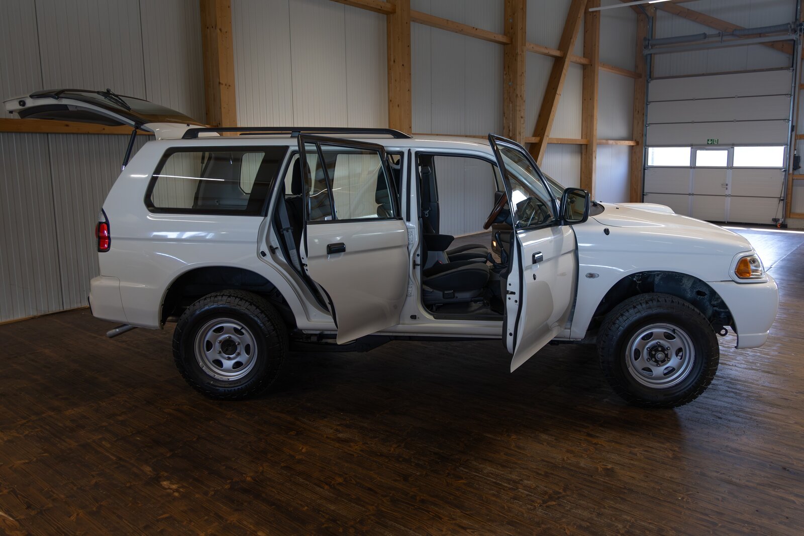 MITSUBISHI Pajero Sport 2.5TD Instyle, Diesel, Occasion / Utilisé, Manuelle - 5