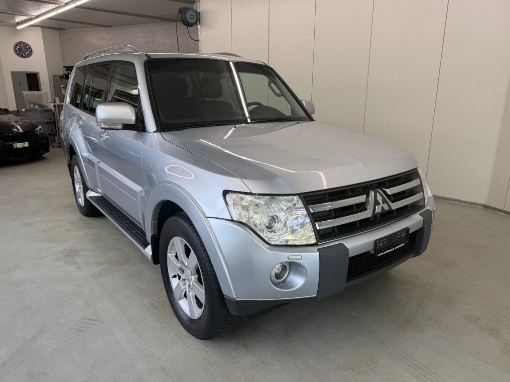 MITSUBISHI PAJERO 3.2 DID Intense