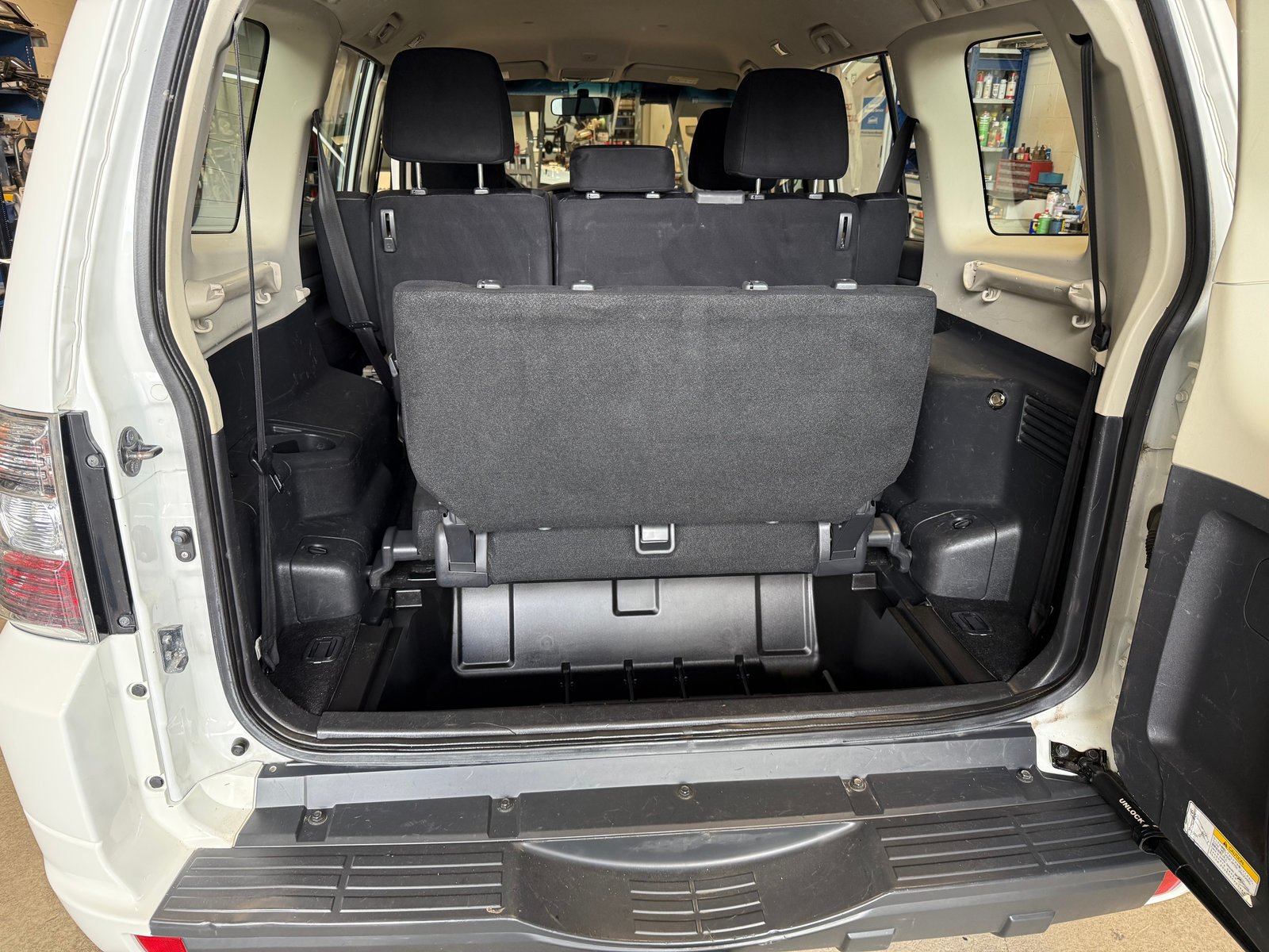 MITSUBISHI Pajero 3.2 DI-D Value Automatic, Diesel, Occasion / Gebraucht, Automatik - 5