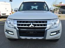 MITSUBISHI Pajero 3.2 DI-D Style Automatic, Diesel, Second hand / Used, Automatic - 4