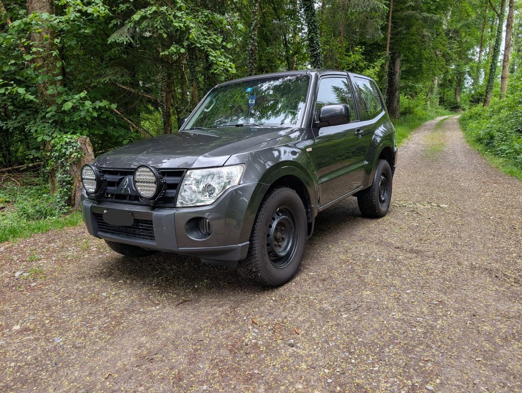 MITSUBISHI PAJERO 3.2 DID Swiss Professional