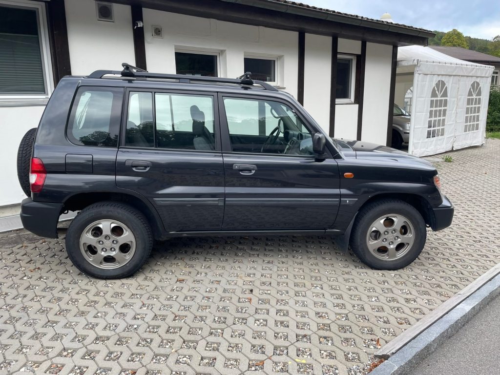 MITSUBISHI PAJERO Pinin 2.0 GDI Premium, Petrol, Second hand / Used, Automatic - 2