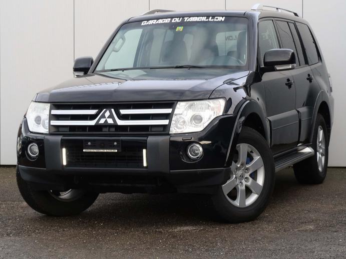 MITSUBISHI Pajero 3.2 DID Intense AT crochet 3,5T, Diesel, Second hand / Used, Automatic