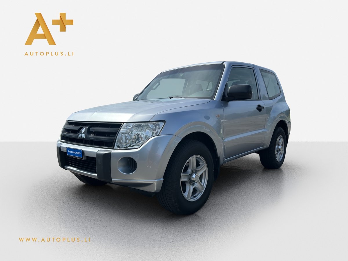 MITSUBISHI Pajero 3.2 DI-D Inform