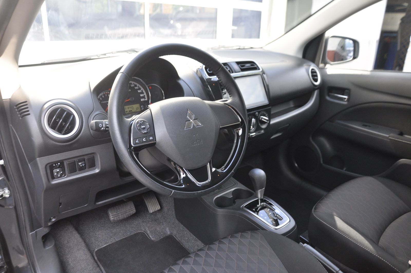 MITSUBISHI Space Star 1.2 CVT Inform I Automatik, Essence, Occasion / Utilisé, Automatique - 6