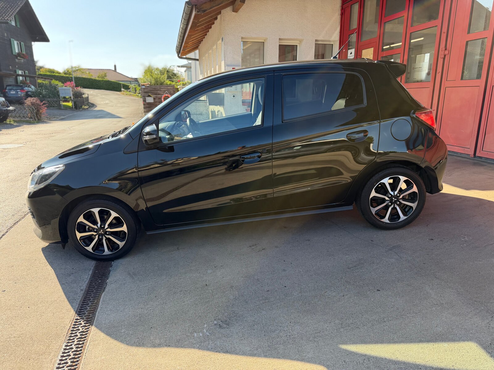 MITSUBISHI Space Star 1.2 CVT Intense+, Petrol, Second hand / Used, Automatic - 3