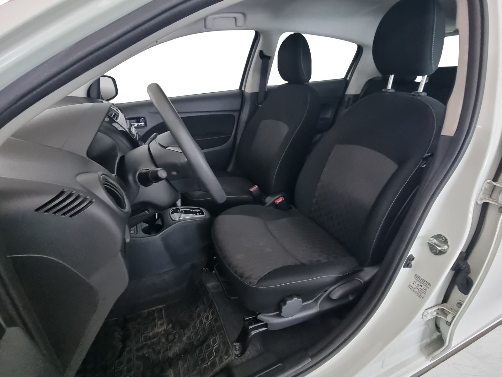 MITSUBISHI Space Star 1.2 Pure, Benzin, Occasion / Gebraucht, Automatik - 6