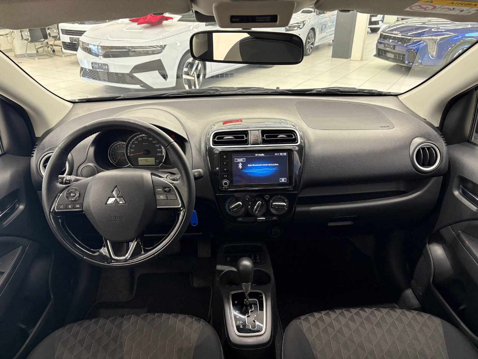 MITSUBISHI Space Star 1.2 MIVEC Invite, Essence, Occasion / Utilisé, Automatique - 6