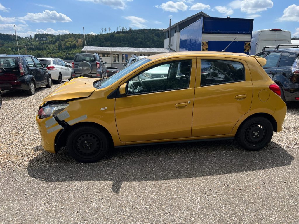 MITSUBISHI SPACE STAR 1.2 MIVEC Inform, Petrol, Second hand / Used, Manual - 3