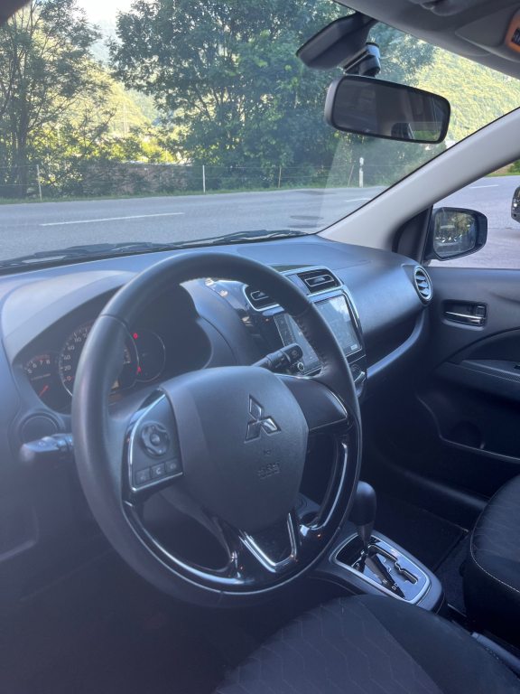 MITSUBISHI SPACE STAR 1.2 MIVEC Inform, Benzin, Occasion / Gebraucht, Automatik - 7