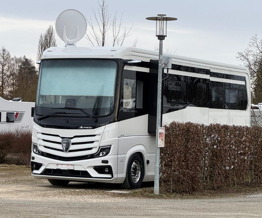 MORELO 100 Grand Empire 1846 Actros, Diesel, Occasion / Utilisé, Automatique - 2