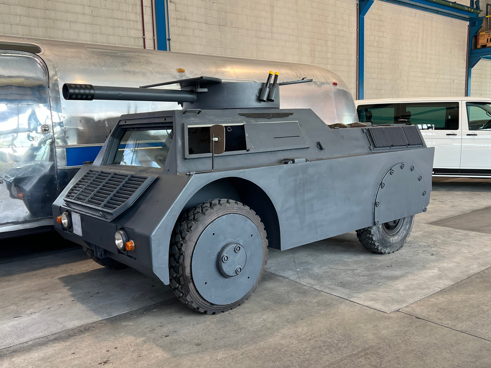 MOWAG 57 4x4 SGepanzertes Aufklärungsfahrzeug, Petrol, Second hand / Used, Manual - 6
