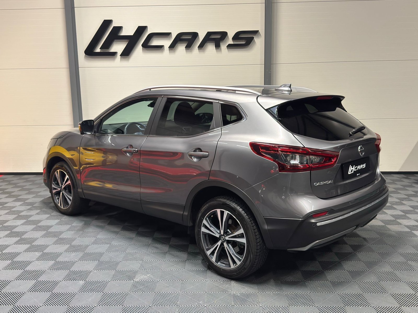 NISSAN 1.3 i, Essence, Occasion / Utilisé, Automatique - 3