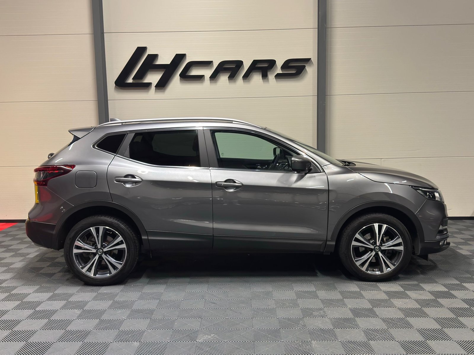 NISSAN 1.3 i, Essence, Occasion / Utilisé, Automatique - 5