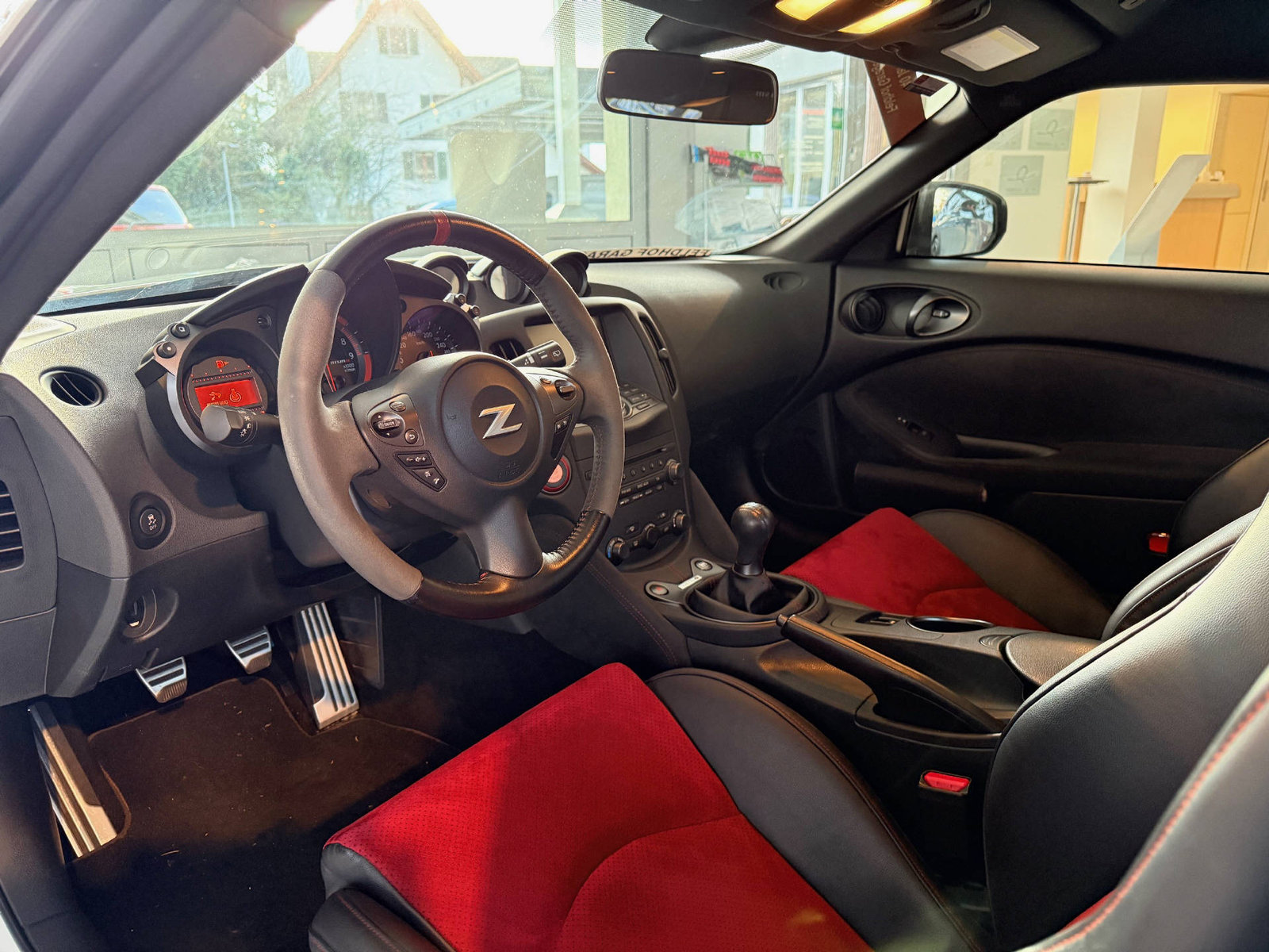 NISSAN 370 Z Coupé 3.7 V6 24V Nismo, Essence, Occasion / Utilisé, Manuelle - 5