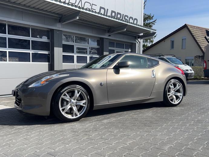 NISSAN 370 Z Pack Automatic, Petrol, Second hand / Used, Automatic