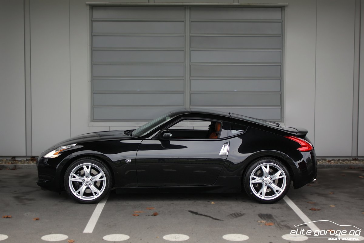 NISSAN 370 Z Pack Automatic, Benzin, Occasion / Gebraucht, Automat - 2