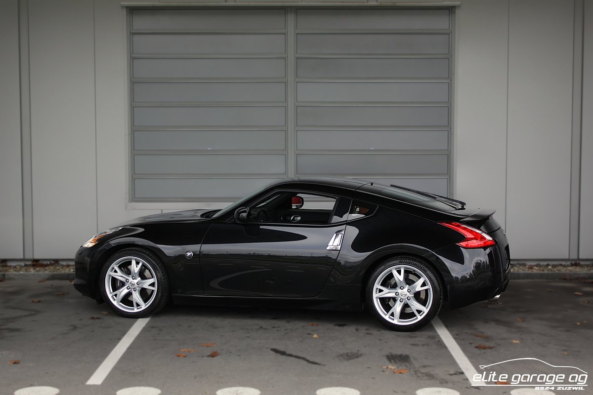 NISSAN 370 Z Pack Automatic, Benzin, Occasion / Gebraucht, Automat - 3