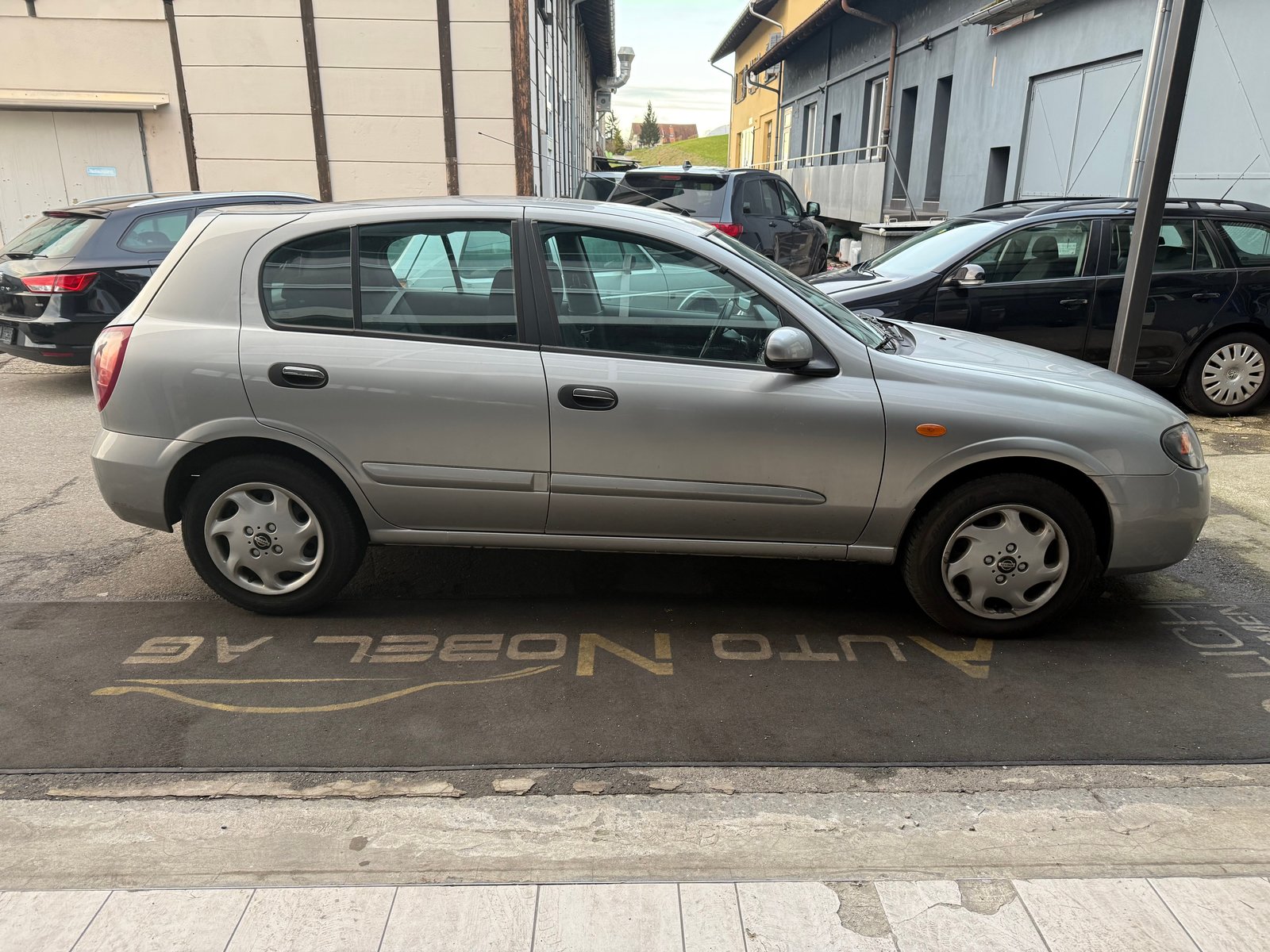 NISSAN ALMERA, Benzin, Occasion / Gebraucht, Automat - 4