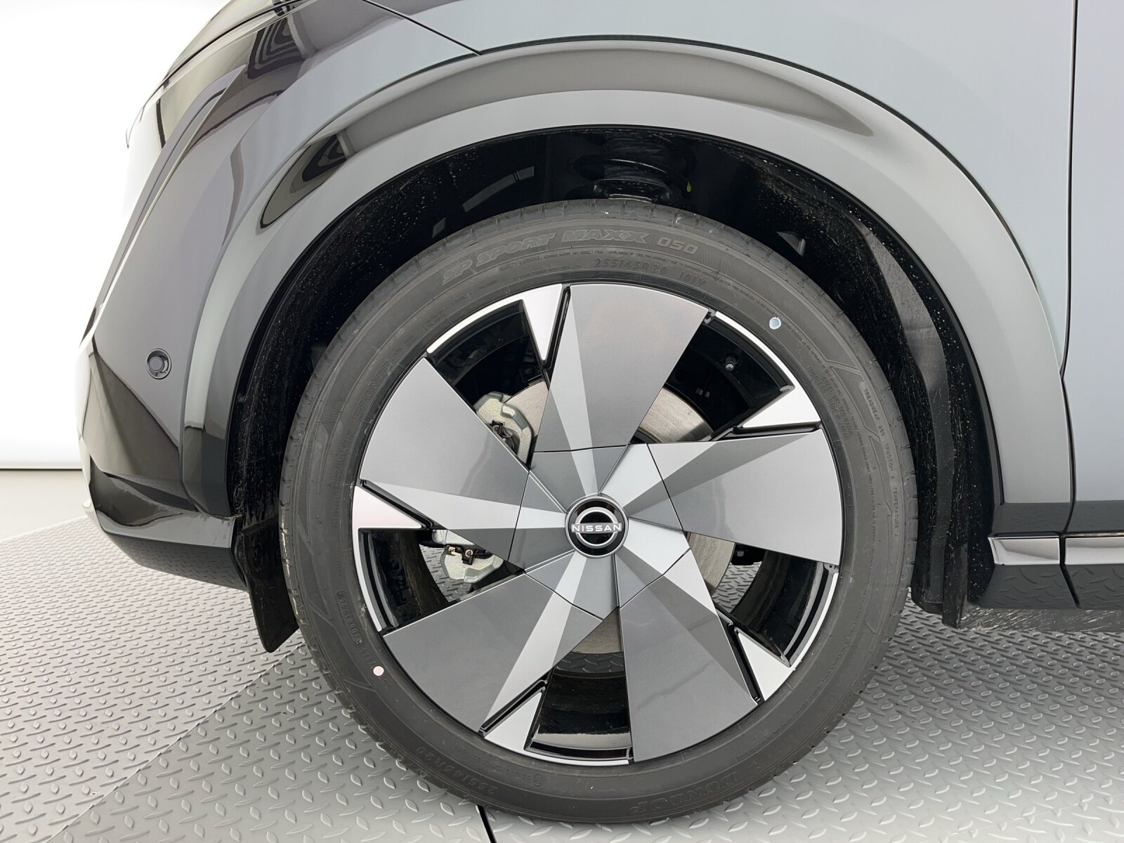 NISSAN Ariya Evolve e-4orce, Elektro, Neuwagen, Automatik - 6