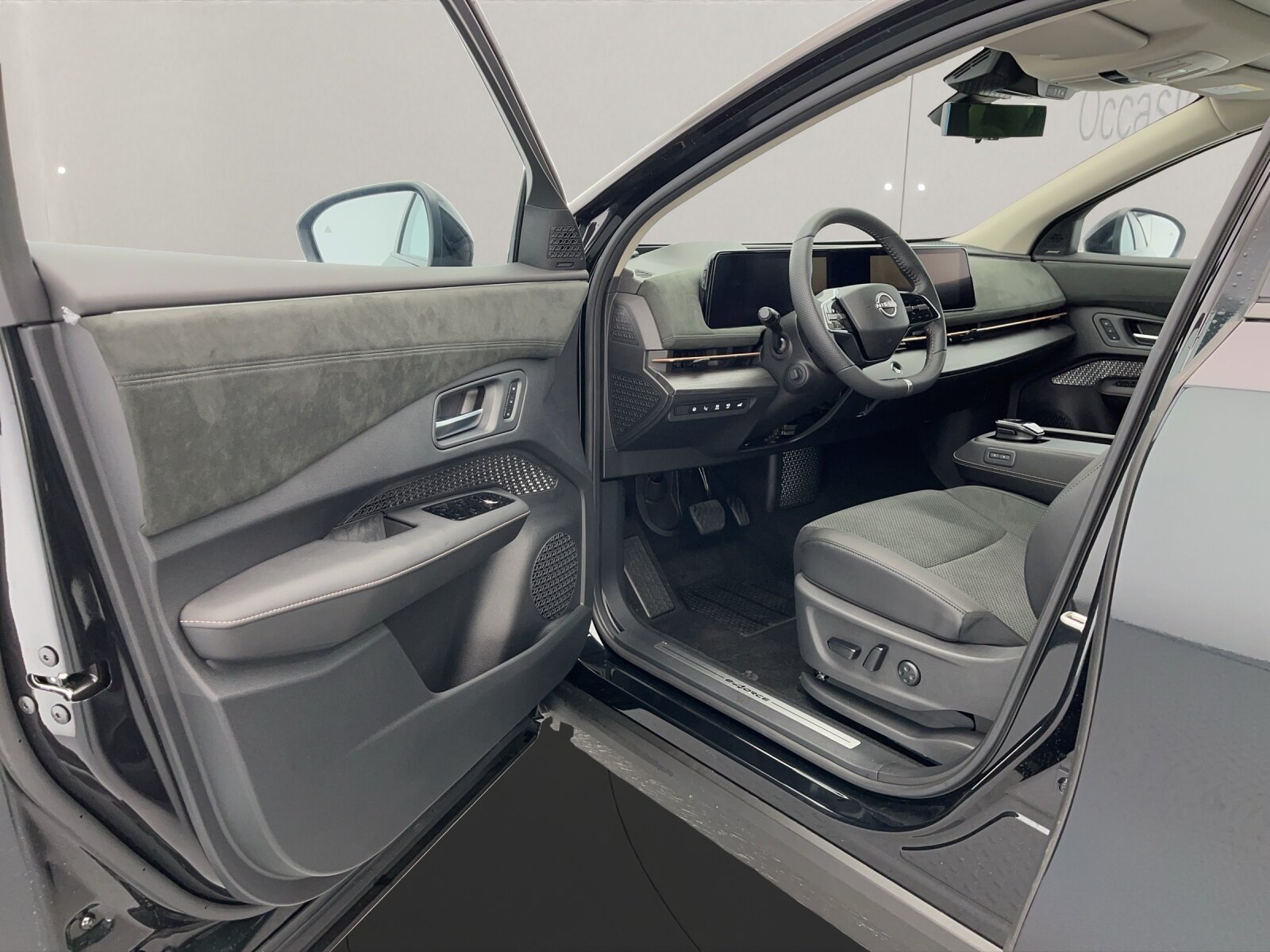 NISSAN Ariya Evolve e-4orce, Elektro, Neuwagen, Automatik - 7