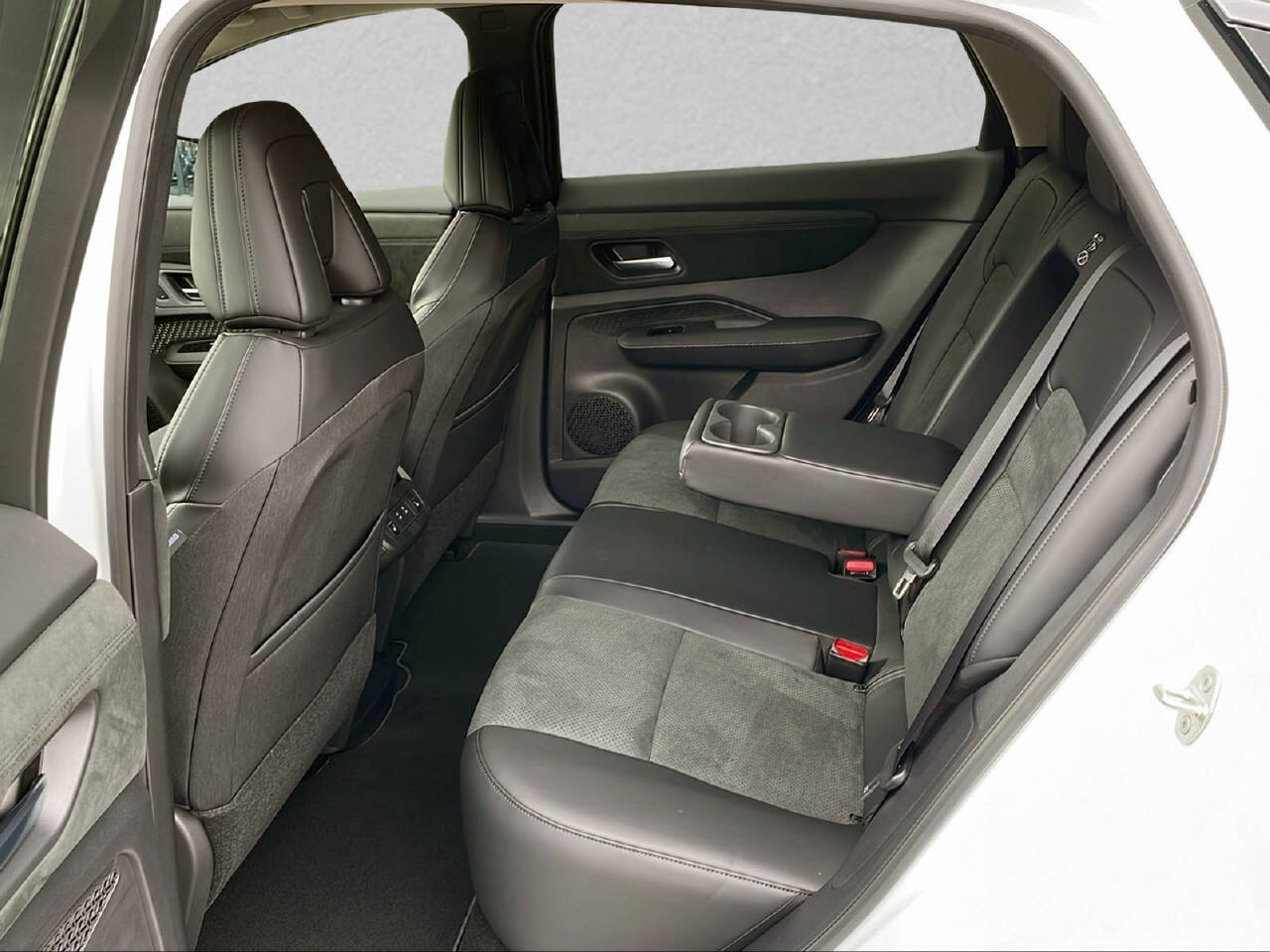 NISSAN Ariya Evolve e-4orce 306 PS, Elektro, Occasion / Gebraucht, Automatik - 7