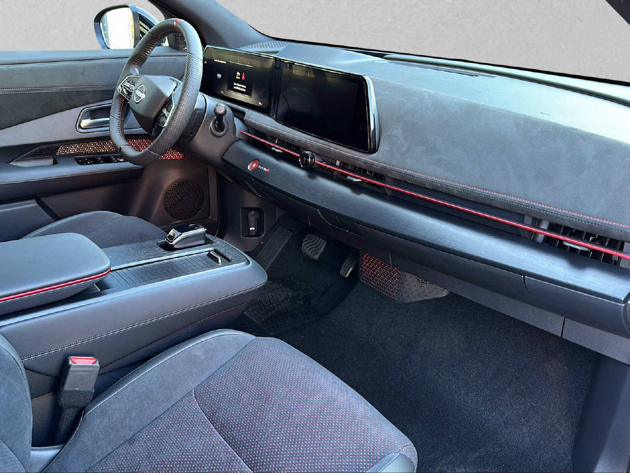 NISSAN Ariya Nismo 87 KWh e-4orce 435 PS, Elektro, Vorführwagen, Automatik - 5