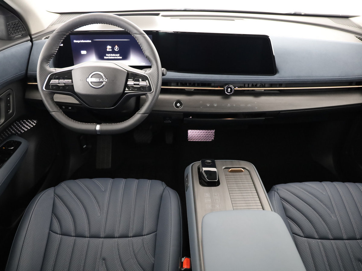 NISSAN Ariya Evolve 87 kWh, Electric, Ex-demonstrator, Automatic - 5