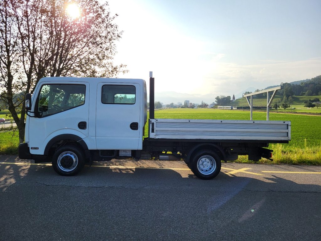NISSAN 2.5 T, Diesel, Occasioni / Usate, Manuale - 2