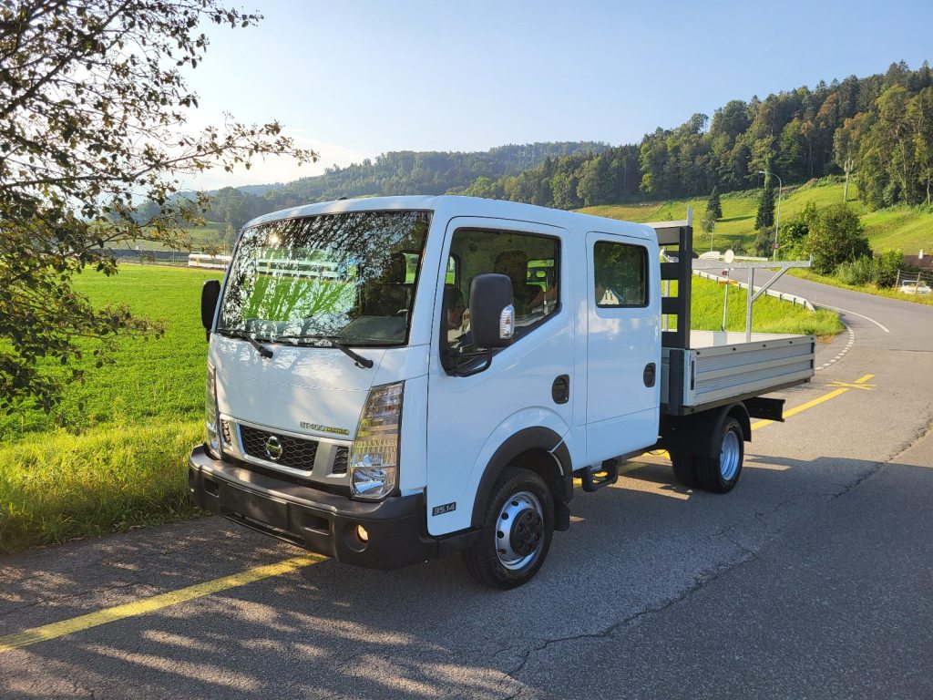 NISSAN 2.5 T