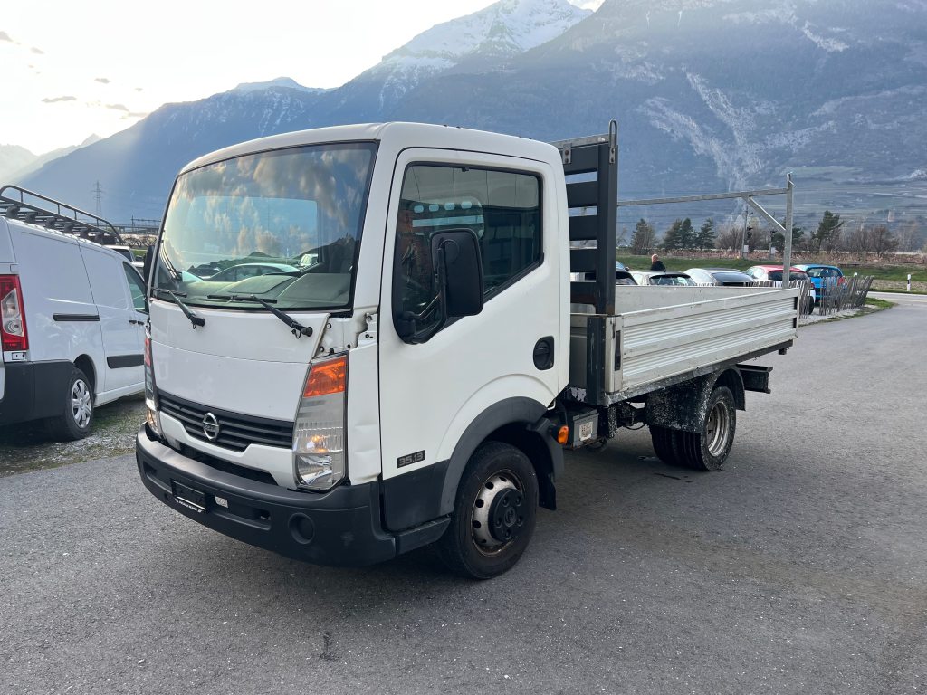 NISSAN CABSTAR 2.5 T 130 Pro