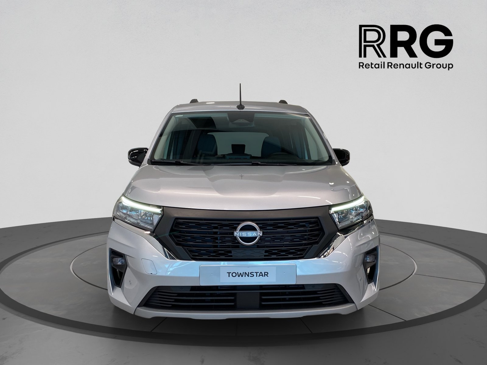 NISSAN combi 1.3 DIG-T 7DCT L1H1 Tekna, Benzin, Neuwagen, Automatik - 3