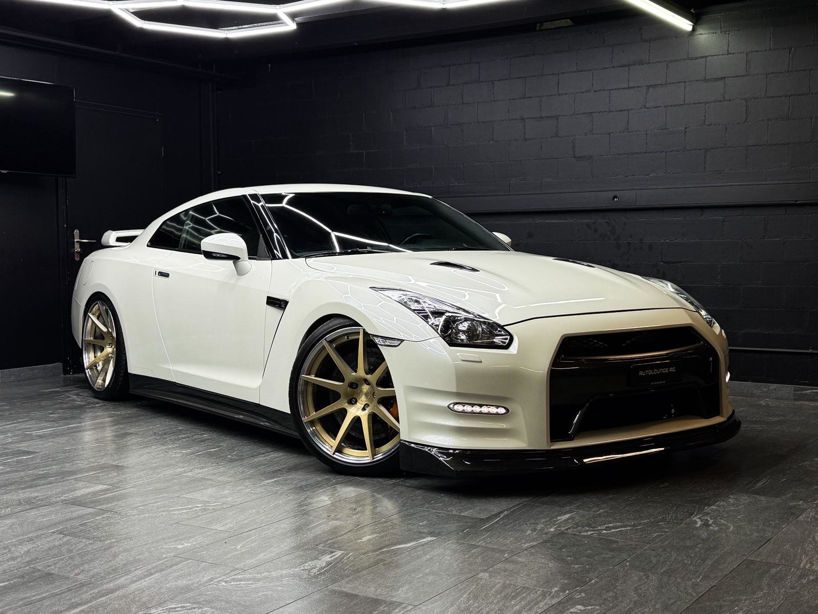 NISSAN GT-R 3.8 V6 Biturbo Black Edition, Petrol, Second hand / Used, Automatic - 2