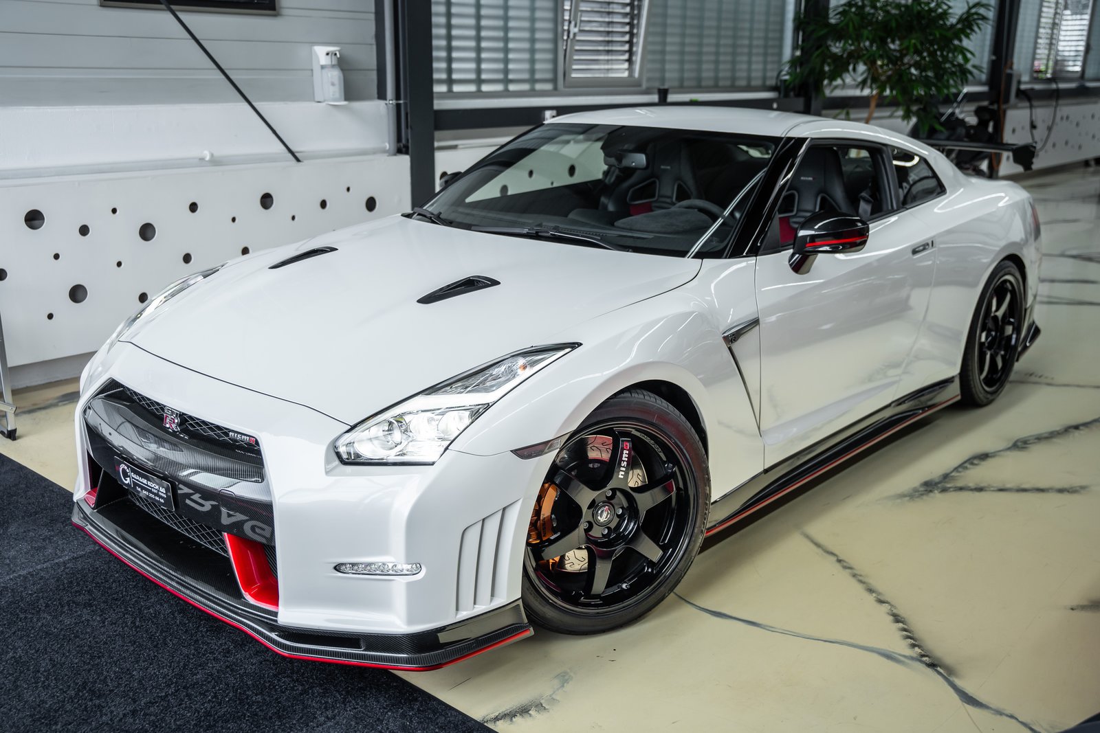 NISSAN GT-R 3.8 V6 Biturbo Nismo / NOVIDEM 750 Ps., Benzin, Occasion / Gebraucht, Automatik - 4