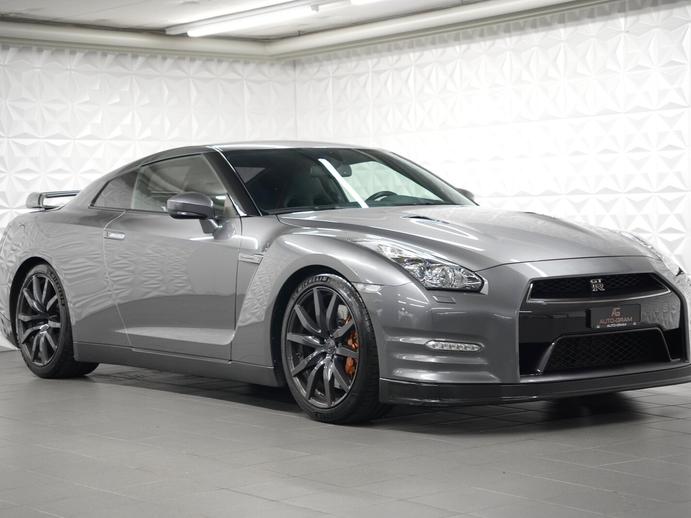 NISSAN GT-R 3.8 V6 Biturbo Premium Edition, Petrol, Second hand / Used, Automatic