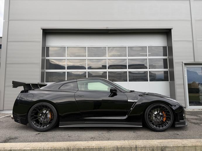 NISSAN GT-R 3.8 V6 Biturbo Black Edition, Benzin, Occasion / Gebraucht, Automatik
