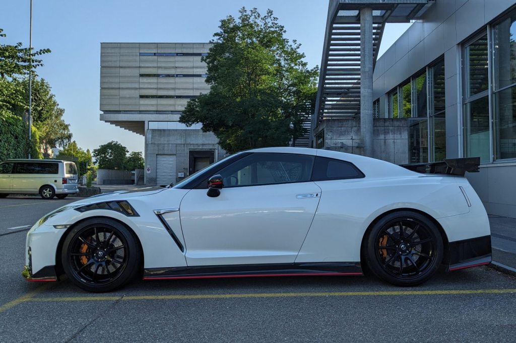 NISSAN GT-R 3.8 V6 BiT Nismo, Benzin, Occasion / Gebraucht, Automatik - 7