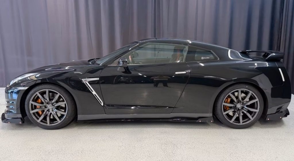 NISSAN GT-R 3.8 V6 Biturbo Black Edition, Petrol, Second hand / Used, Automatic - 3