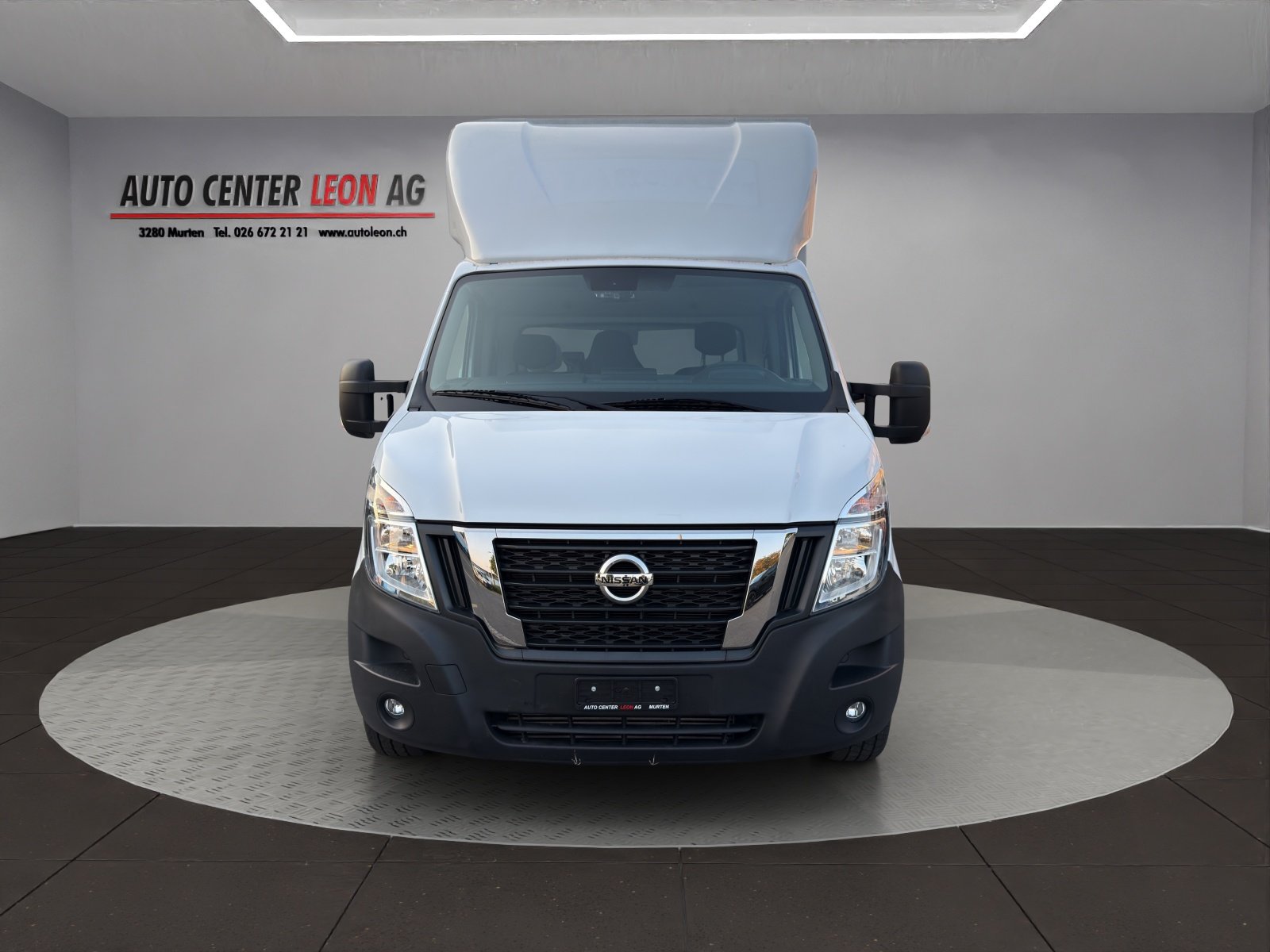 NISSAN Inster L3 Hebebühne / Koffer