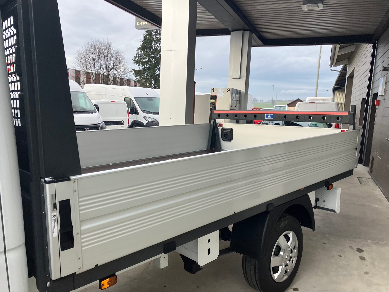 NISSAN L3, Diesel, Neuwagen, Handschaltung - 4