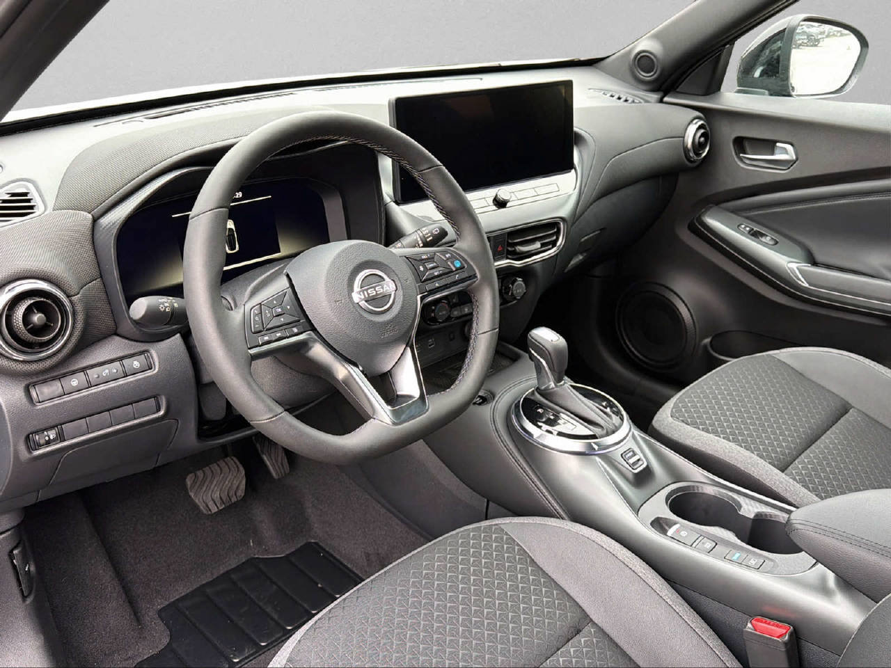 NISSAN Juke 1.6 Hybrid N-Connecta, Full-Hybrid Petrol/Electric, New car, Automatic - 5