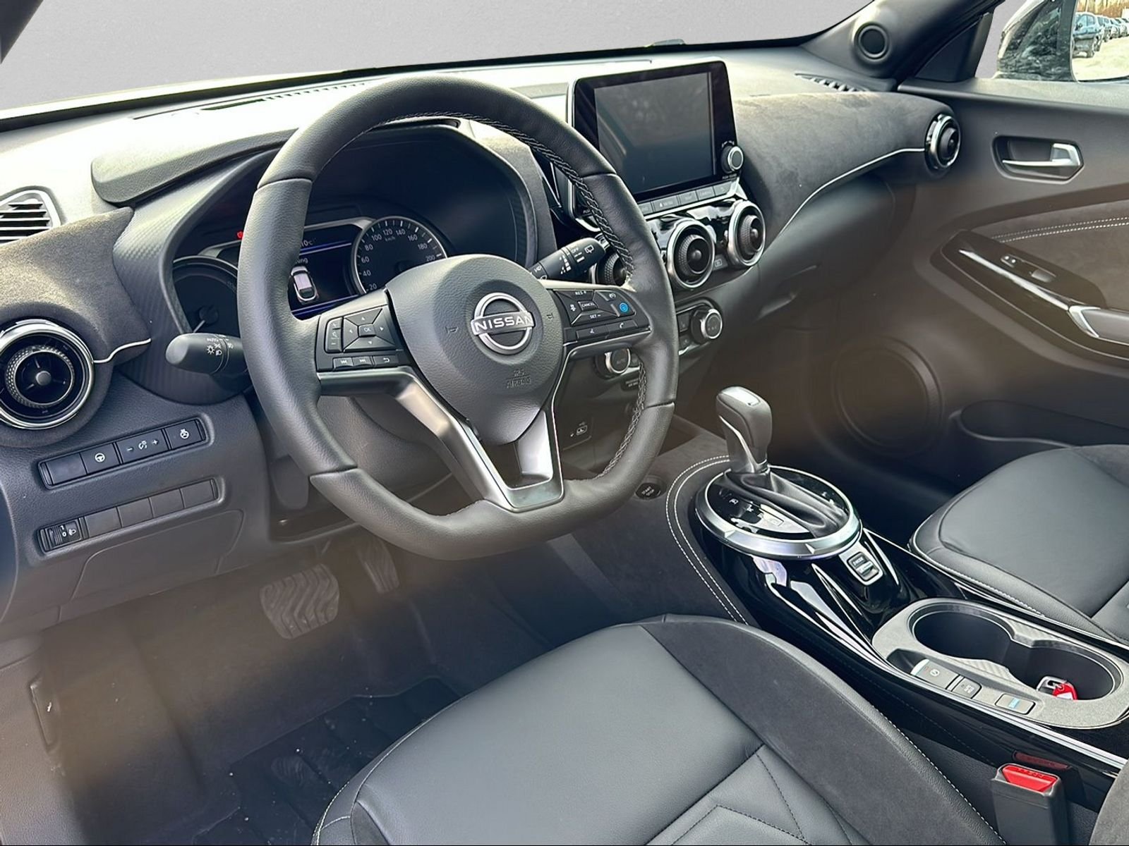 NISSAN Juke 1.6 Hybrid N-Design Automat, Voll-Hybrid Benzin/Elektro, Occasion / Gebraucht, Automatik - 5