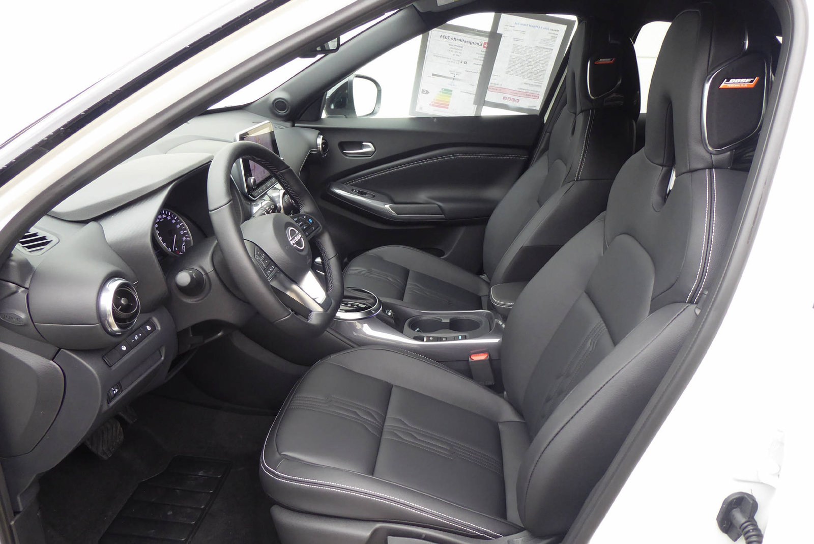 NISSAN Juke 1.6 Hybrid Tekna Aut., Full-Hybrid Petrol/Electric, Second hand / Used, Automatic - 6