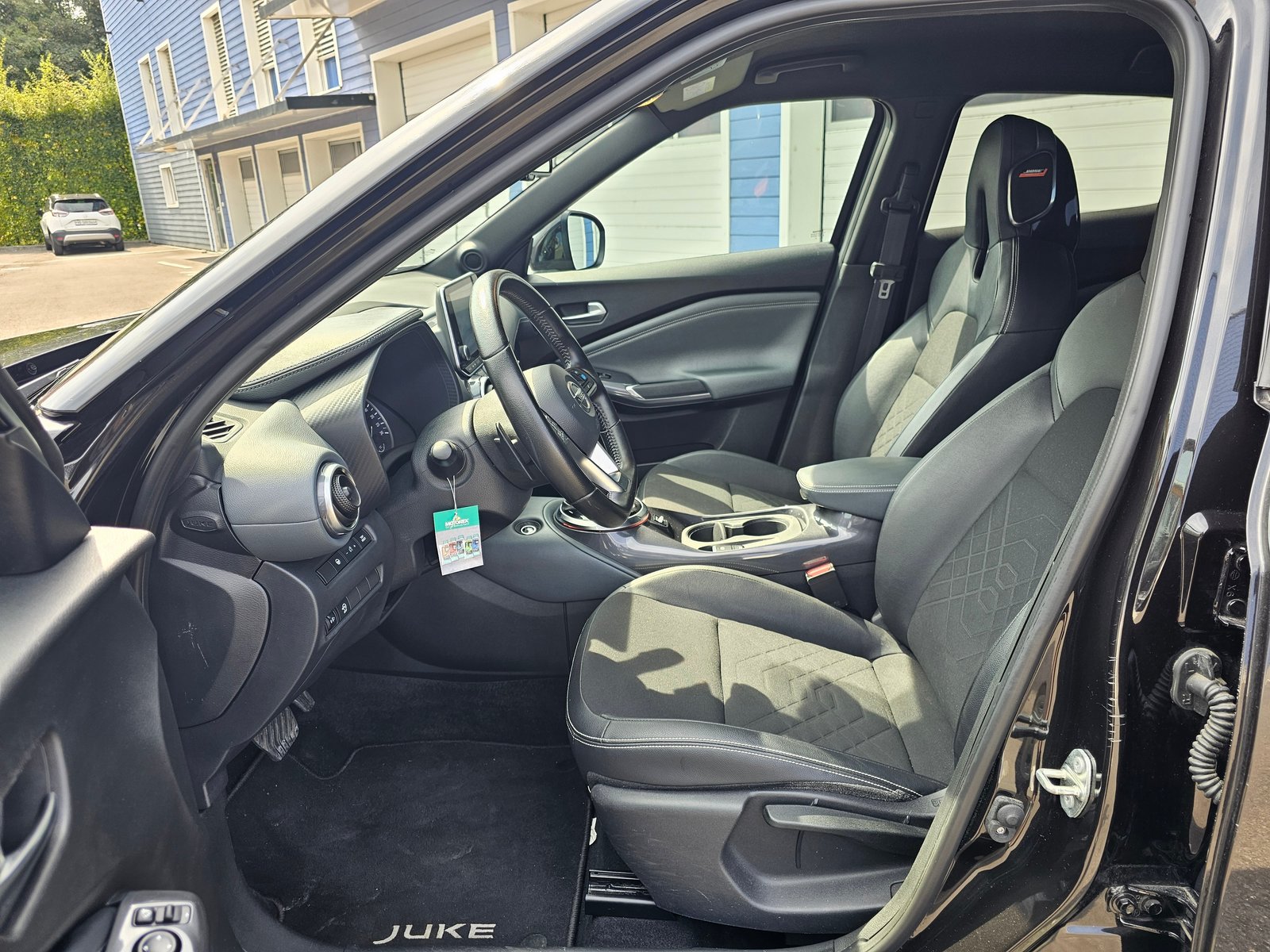 NISSAN Juke 1.0 DIG-T N-Design DCT, Benzin, Occasion / Gebraucht, Automatik - 7