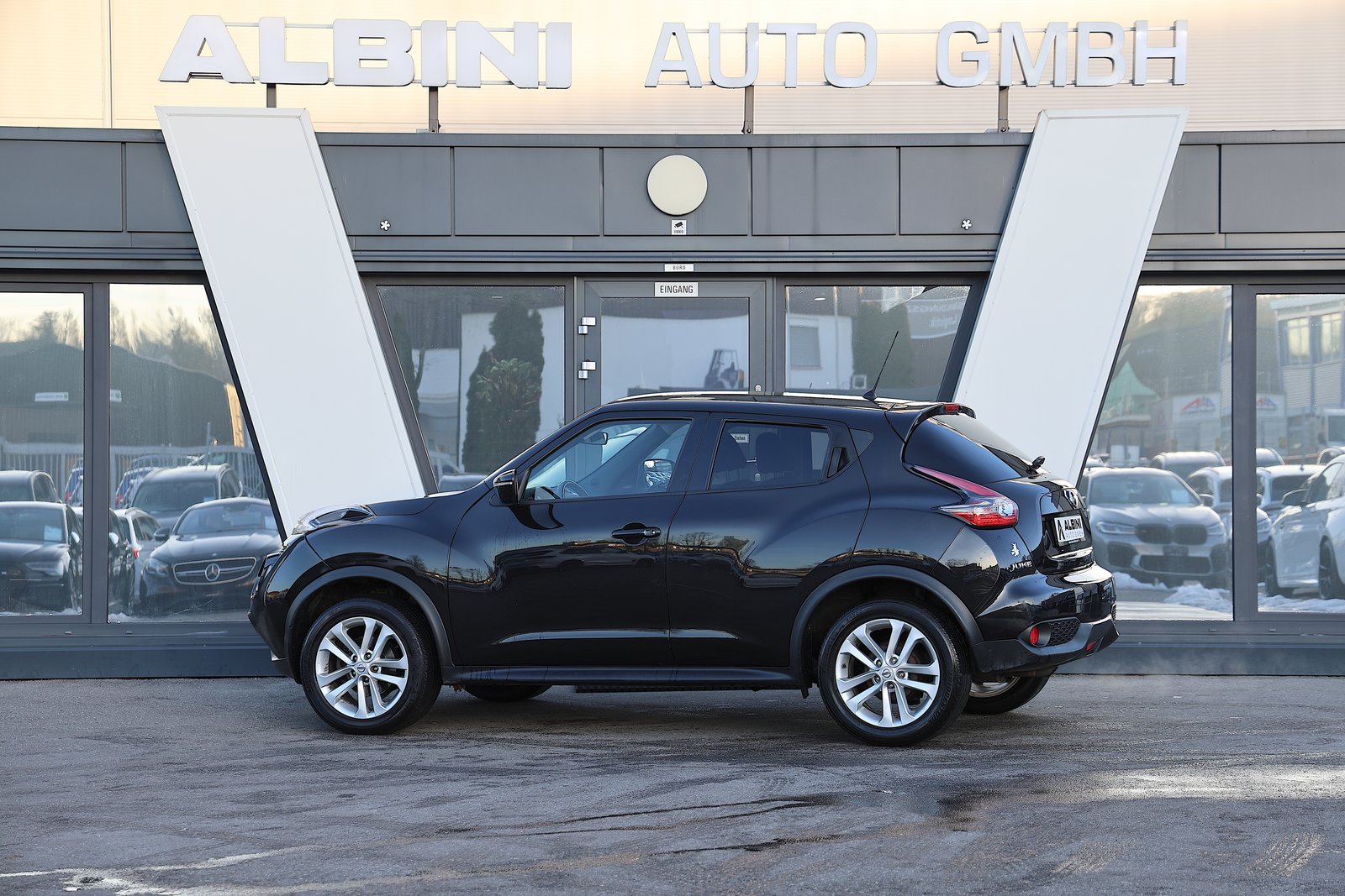 NISSAN Juke 1.6 N-Connecta Xtronic CVT, Benzin, Occasion / Gebraucht, Automatik - 4