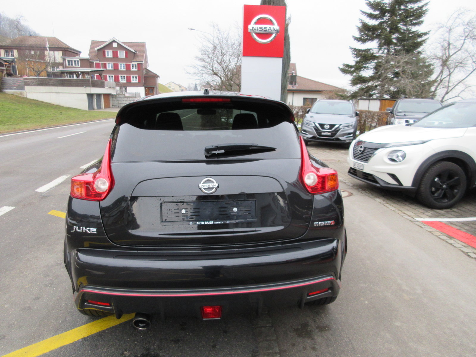 NISSAN Juke 1.6 DIG-T Nismo 4x4, Petrol, Second hand / Used, Automatic - 3